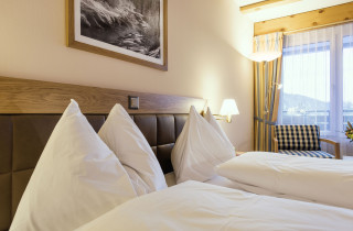 Standard Balkon Doppelzimmer Hotel Davos 015 s